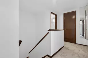 32 Webster Ct, Newington, CT 06111 - Photo 18