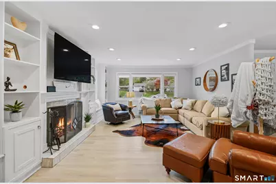 28 Kingston Road, Trumbull, CT 06611 - Photo 8
