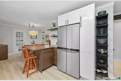 28 Kingston Road, Trumbull, CT 06611 - Photo 18