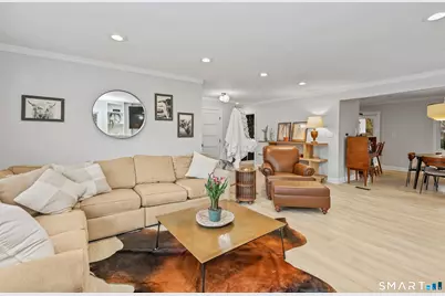 28 Kingston Road, Trumbull, CT 06611 - Photo 12