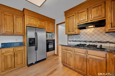35 Margaret Drive, South Windsor, CT 06074 - Photo 8