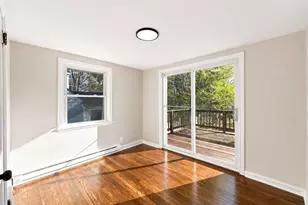 6 Peach St, Waterbury, CT 06708 - Photo 14