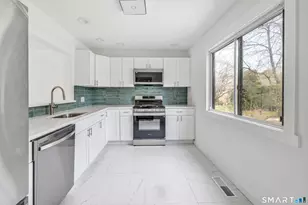 638A Onondaga Ln, Stratford, CT 06614 - Photo 12