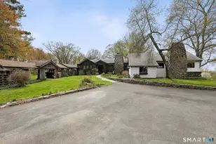34 Black Snake Ln, Bridgewater, CT 06752 - Photo 4