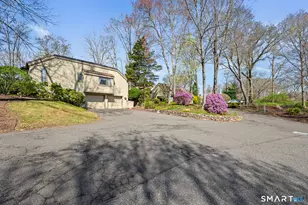 110 Heritage Vlg, Southbury, CT 06488 - Photo 18