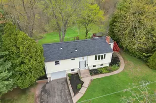 75 Azalea Dr, Middletown, CT 06457 - Photo 34