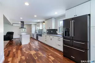 204 Old Stagecoach Rd, Meriden, CT 06450 - Photo 12