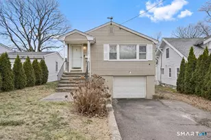 732 Tunxis Hill Rd, Fairfield, CT 06824 - Photo 2
