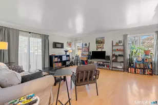 183 Livingston Pl, Bridgeport, CT 06610 - Photo 12