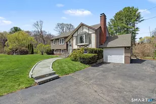 6 Yankee Peddler Path, Madison, CT 06443 - Photo 2