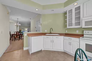10 Hayestown Rd, Danbury, CT 06811 - Photo 12