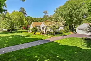 820 Hillside Rd, Fairfield, CT 06824 - Photo 2