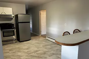 87 Worcester Ave, Waterbury, CT 06705 - Photo 6