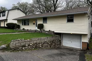 87 Worcester Ave, Waterbury, CT 06705 - Photo 2