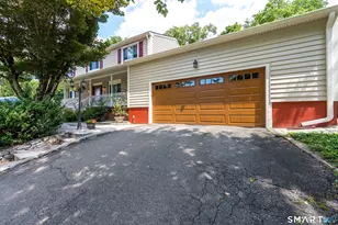 118 Rolling Ridge Rd, Hamden, CT 06518 - Photo 2