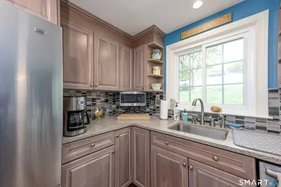 118 Rolling Ridge Road, Hamden, CT 06518 - Photo 12