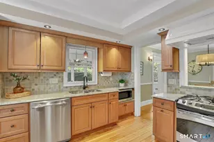 149 Westland Ave, West Hartford, CT 06107 - Photo 8
