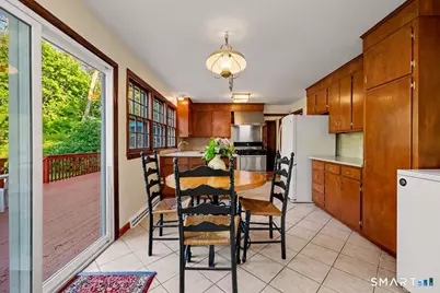 60 Rosebrook Drive, Stratford, CT 06614 - Photo 16