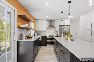 71 Elizabeth Ave, Stamford, CT 06907 - Photo 8
