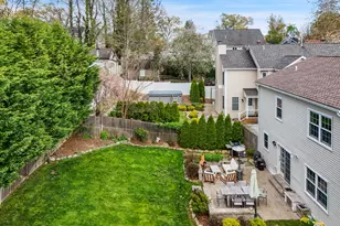 71 Elizabeth Ave, Stamford, CT 06907 - Photo 32