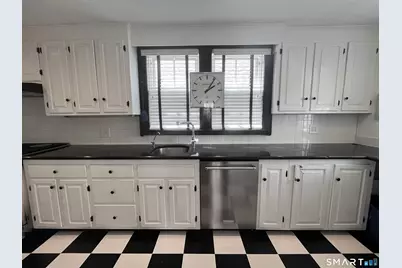 15 Grand Street, Stonington, CT 06378 - Photo 18