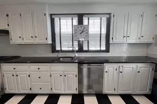 15 Grand St, Stonington, CT 06378 - Photo 18