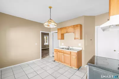 40 Bond Street, Hartford, CT 06114 - Photo 10