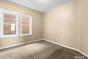 40 Bond St, Hartford, CT 06114 - Photo 14