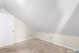 40 Bond St, Hartford, CT 06114 - Photo 28