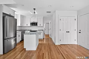138 Bank St, New London, CT 06320 - Photo 4
