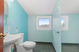 33 Cynthia Dr, West Haven, CT 06516 - Photo 24