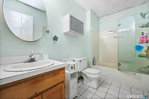 173 Russo Ave, East Haven, CT 06513 - Photo 16