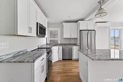 138 Bank Street #2A, New London, CT 06320 - Photo 14