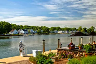 32 East Main St, Stonington, CT 06355 - Photo 36