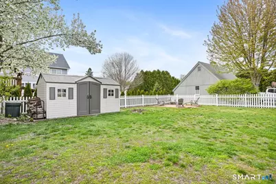 295 York Street, Stratford, CT 06615 - Photo 6