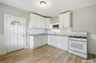 231 Burlington Ave, Bristol, CT 06010 - Photo 16