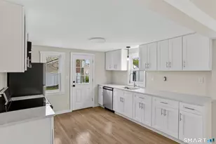 60 Iver Ave, East Haven, CT 06512 - Photo 10