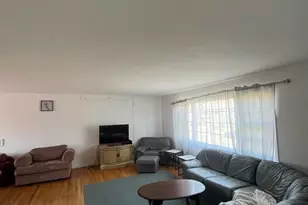 123 Folino Dr, Bridgeport, CT 06606 - Photo 6
