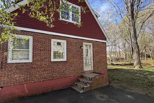 136 Broadway St, Colchester, CT 06415 - Photo 2