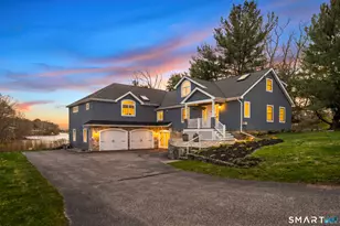 122 Niles Hill Rd, Waterford, CT 06385 - Photo 2