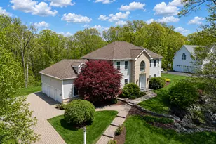 123 Feldspar Ridge, Glastonbury, CT 06033 - Photo 2