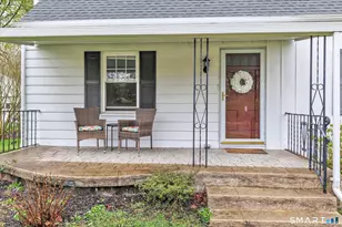 21 Grove St, Shelton, CT 06484 - Photo 2