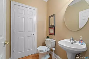 375 Allyn St, Groton, CT 06355 - Photo 14