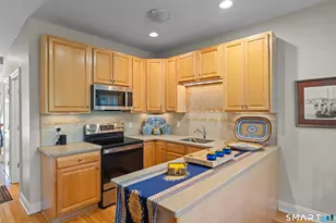 375 Allyn St, Groton, CT 06355 - Photo 10