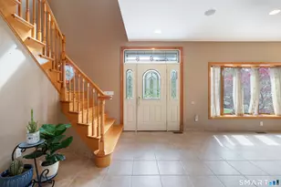 113 Pinnacle Rd, Plainville, CT 06062 - Photo 2