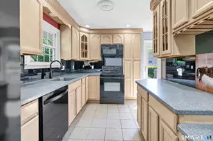 32 Avery Rd, New Milford, CT 06776 - Photo 12