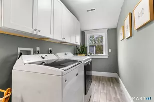 211 Lloyd Dr, Fairfield, CT 06825 - Photo 26