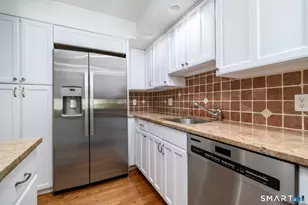 123 Harbor Dr, Stamford, CT 06902 - Photo 10