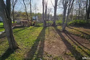12 Collins Dr, West Haven, CT 06516 - Photo 4