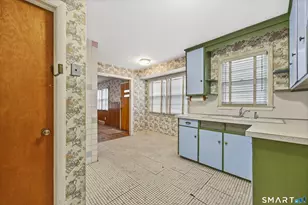 7 Richard Terrace, Waterbury, CT 06705 - Photo 10